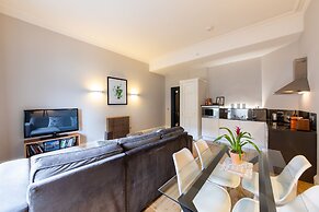 Linton Collection - 28 North Bridge