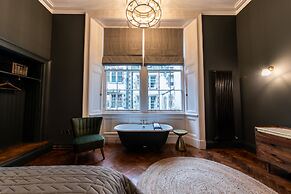 Linton Collection - 28 North Bridge