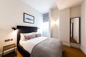 Linton Collection - 28 North Bridge