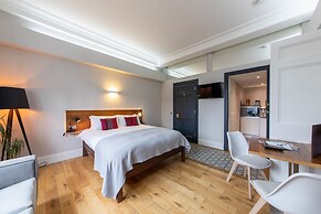 Linton Collection - 28 North Bridge