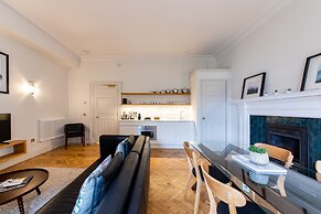 Linton Collection - 28 North Bridge