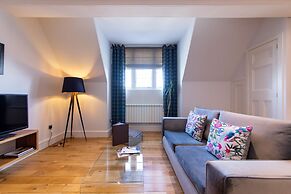 Linton Collection - 28 North Bridge