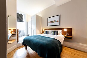 Linton Collection - 28 North Bridge