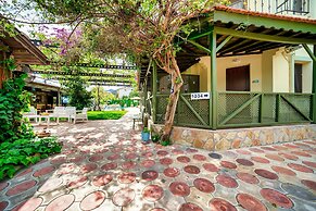 Dedeminn Garden Hotel