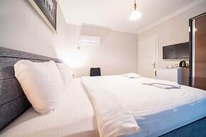 Dedeminn Garden Hotel