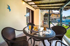 Dedeminn Garden Hotel