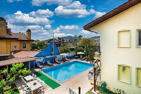 Dedeminn Garden Hotel