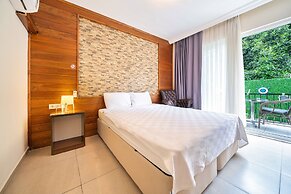 Dedeminn Garden Hotel