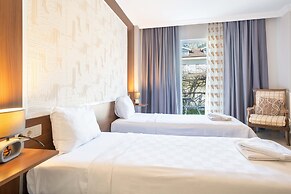 Dedeminn Garden Hotel