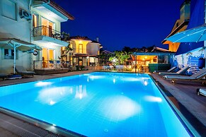 Dedeminn Garden Hotel