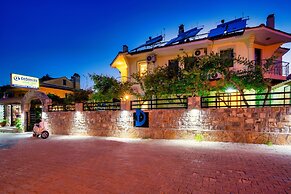 Dedeminn Garden Hotel