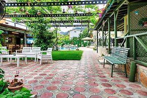 Dedeminn Garden Hotel