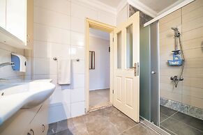 Dedeminn Garden Hotel