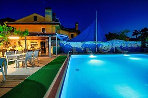 Dedeminn Garden Hotel