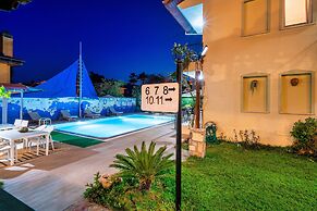 Dedeminn Garden Hotel