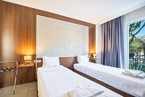 Dedeminn Garden Hotel