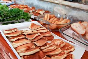 Dedeminn Garden Hotel