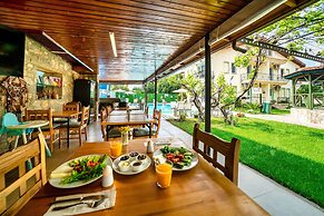 Dedeminn Garden Hotel