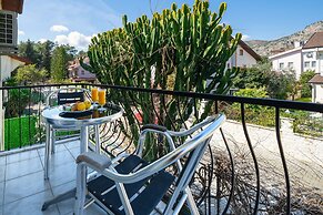 Dedeminn Garden Hotel