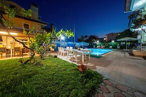 Dedeminn Garden Hotel