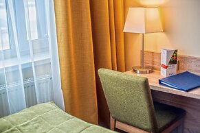 SkyEXPO Hotel