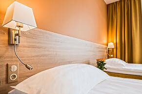 SkyEXPO Hotel