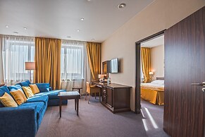 SkyEXPO Hotel