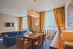 SkyEXPO Hotel