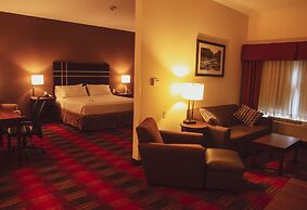 Holiday Inn Express & Suites Cumberland - La Vale