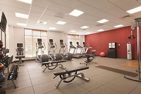 Hilton Garden Inn Boston Logan Airport