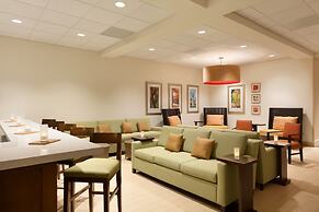 Hilton Garden Inn Boston Logan Airport
