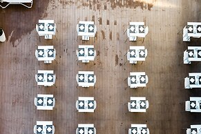 Welikehotel Triton Beach