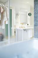 Welikehotel Triton Beach