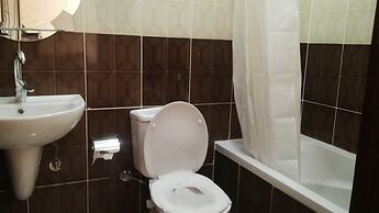 Pyramids Luxor Hotel