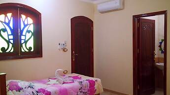 Pyramids Luxor Hotel