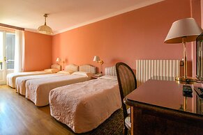 Hotel Moderno