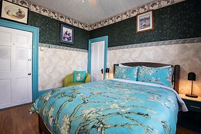 Prince Street Suites