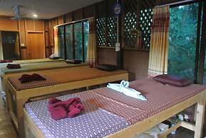 Khao Sok Island Resort and Spa