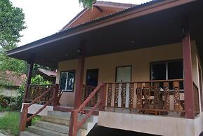 Khao Sok Island Resort and Spa