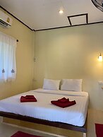 Khao Sok Jungle Huts