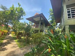 Khao Sok Jungle Huts