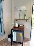 Khao Sok Jungle Huts