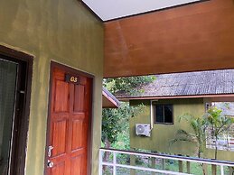 Khao Sok Jungle Huts