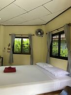 Khao Sok Jungle Huts