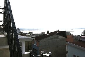 Grand Peninsula Hotel