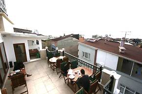 Grand Peninsula Hotel