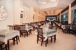 L'ancora Beach Hotel