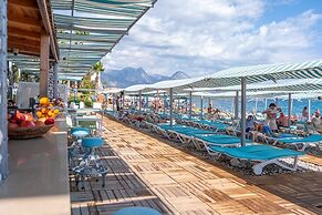 L'ancora Beach Hotel