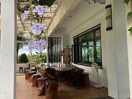 Li Wu Zuo Can B&B