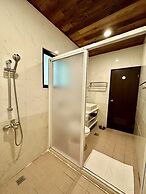 Li Wu Zuo Can B&B